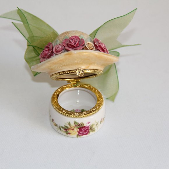 Royal Albert Porcelain Hat 24kt Gold Trinket Box - Picture 8 of 13